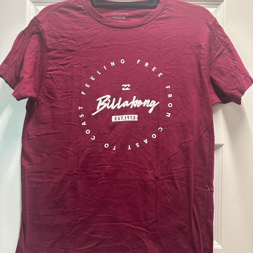 Billabong Men's Burgundy Short Sleeve Tee